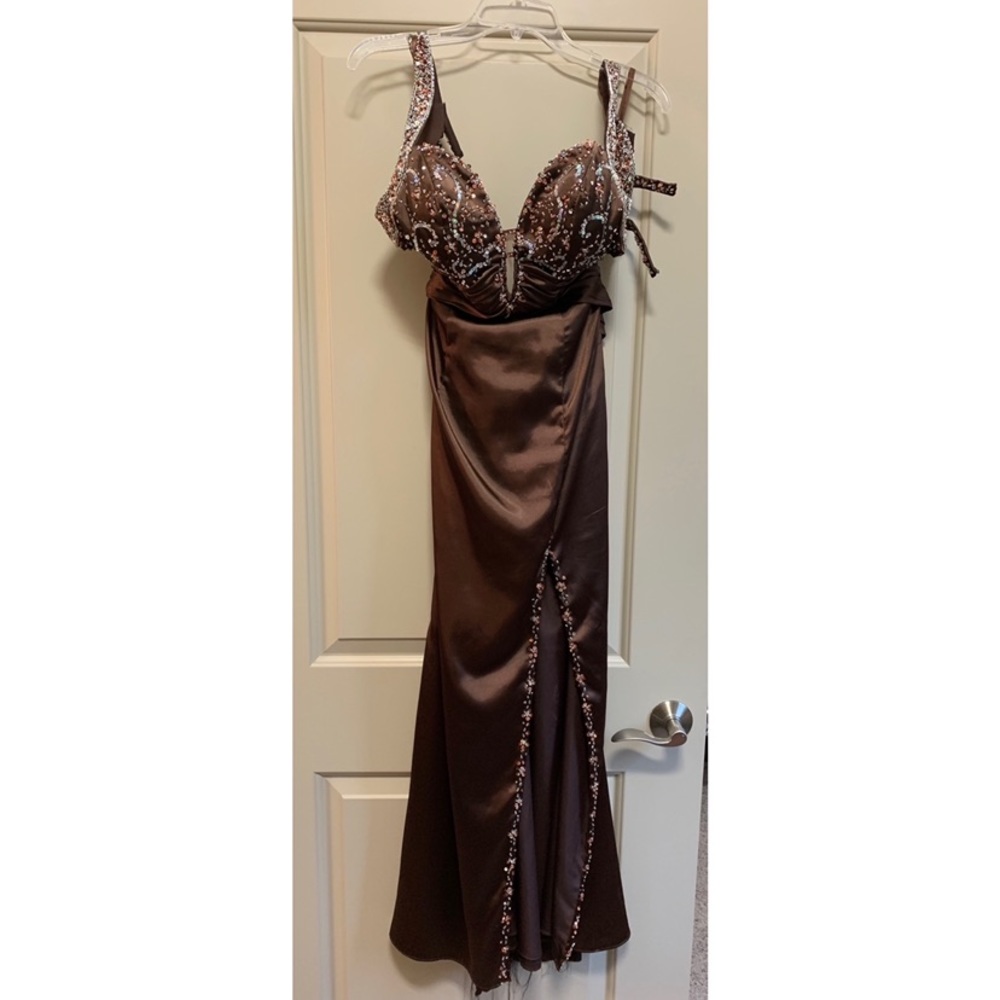 Formal gown with sparkles and gems